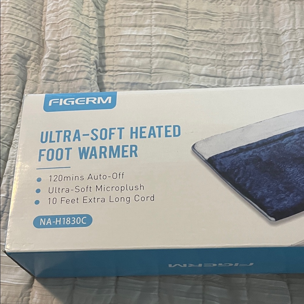 Figerm Ultra-Soft Heated Foot Warmer in Blue Brand New